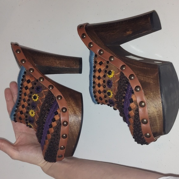 Miu miu STUDDED PLATFORM CLOGS block heel with shearling on inside size 36.5 6-7 - Picture 11 of 12